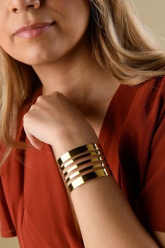 تشارلي بيج سوار عريض من الستانلس ستيل للنساء | سوار مفتوح من فوج | لمسة نهائية ذهبية, ستانلس ستيل, بدون أحجار كريمة in Kuwait