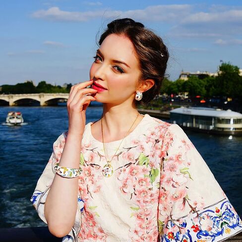 QIANSE Bracelet for Women, Spring of Versailles Plated Handcrafted Bangles, Gift with Delicate Jewelry Box, Jewelry Gifts for Women Mom Wife Girls in Kuwait