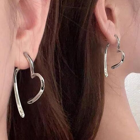 Locrccl 14k Gold plated Heart Huggie Chunky Hoop Earrings for Women Design Elegant Vintage Open Stud Earrings Love Heart Minimalist Earrings for Girls Christmas in Kuwait