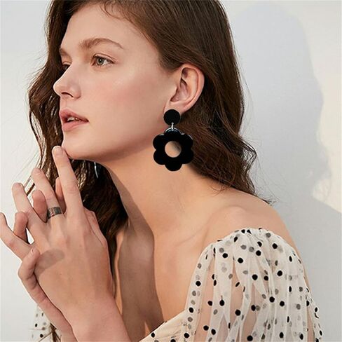 Cute Hollow Flower Dangle Earrings Vintage Flower Daisy Earrings 60S 70S Flower Earrings for Women Girls Mother's Day/Valentien's Day Gift 70s 80s Jewelry in Kuwait