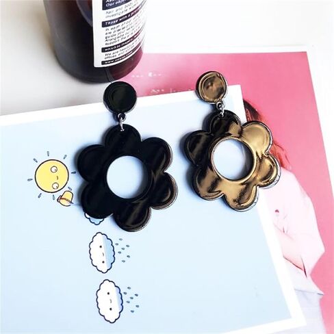 Cute Hollow Flower Dangle Earrings Vintage Flower Daisy Earrings 60S 70S Flower Earrings for Women Girls Mother's Day/Valentien's Day Gift 70s 80s Jewelry in Kuwait