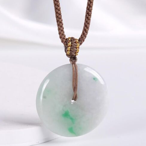 قلادة من حجر اليشم الطبيعي بورما من جوبتو، قلادة دائرية من اليشم النقي، قلادة منحوتة يدويًا بحبل منسوج يدويًا من اليشم على شكل دونات بارك مع امان in Kuwait