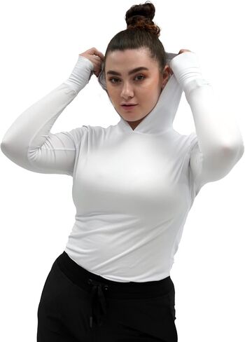 زي التمريض الطبي ذو القلنسوة للنساء من Fubu in Saudi Arabia