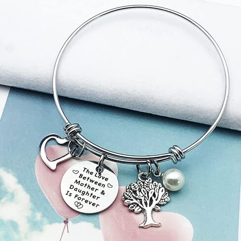 Grandmother Granddaughter Bracelet Gifts - The Love Between Grandmother and Granddaughter is Forever in Saudi Arabia