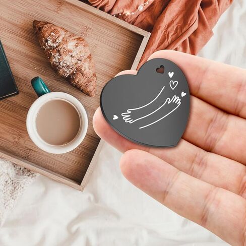 Lasimfa A Hug From Me To You رمز أسود من الفولاذ المقاوم للصدأ على الوجهين على شكل قلب مع حقيبة جلدية لمسافات طويلة هدية تذكارية لأصدقاء العائلة والابنة in Kuwait