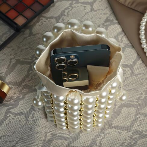مجموعة مجوهرات بمقبض لؤلؤي للنساء وأقراط لؤلؤية وحقيبة سهرة لؤلؤية in Kuwait