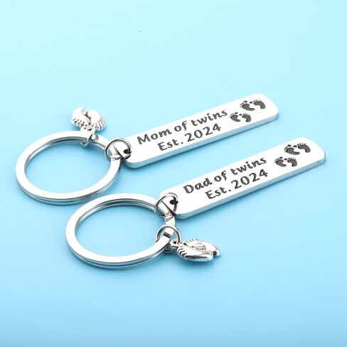 FUSTMW Parents of Twins Gifts Dad Mom of Twins Est 2024 Keychain Set Twins Mom Dad Gifts Expecting Parents Gifts in Saudi Arabia