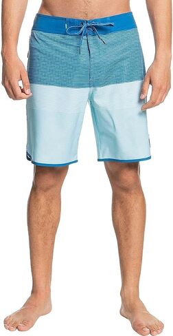 Quiksilver Mens Surfsilk Tijuana 19 Boardshorts in Saudi Arabia