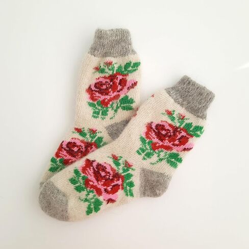 جوارب صوف للنساء، جوارب سميكة ودافئة محبوكة بنمط وردي، جوارب شبشب للنساء، جوارب شتوية منسوجة in Kuwait