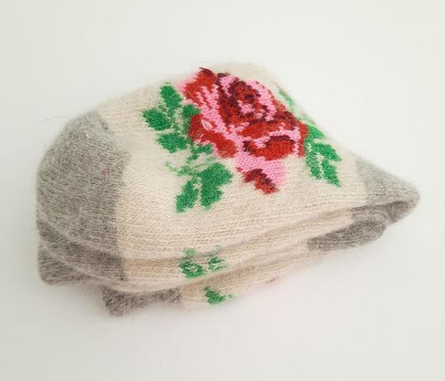 جوارب صوف للنساء، جوارب سميكة ودافئة محبوكة بنمط وردي، جوارب شبشب للنساء، جوارب شتوية منسوجة in Kuwait