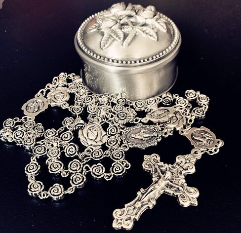 elegantmedical HANDMADE vintage silver rose beads Catholic Rosary Necklace Cross Gift Box Italy crucifix in Saudi Arabia