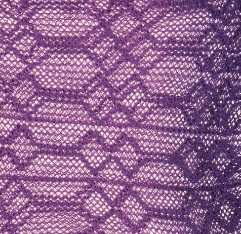 وشاح Britt's Knits النسائي من الأكريليك المتدرج مع وشاح للطقس البارد in Kuwait