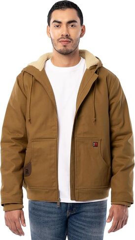 سترة Wrangler Riggs Workwear للرجال مبطنة بسحاب كامل من شيربا البط in Kuwait
