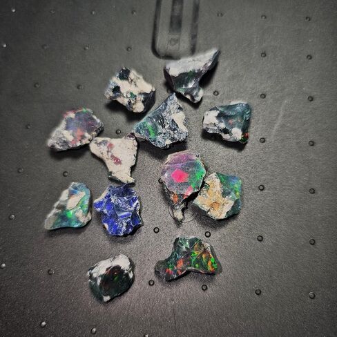 JAI GEMS 10 قطع من الأوبال الأسود الإثيوبي الخام الخام جودة AAA - 10-15 مم | الأوبال غير المقطوعة | بلورات العقيق الحقيقي الخام in Kuwait