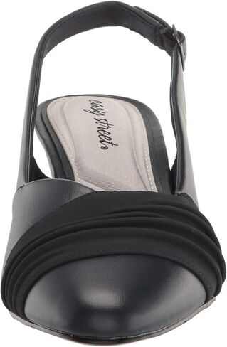 Easy Street Women's Bates Pump in Saudi Arabia