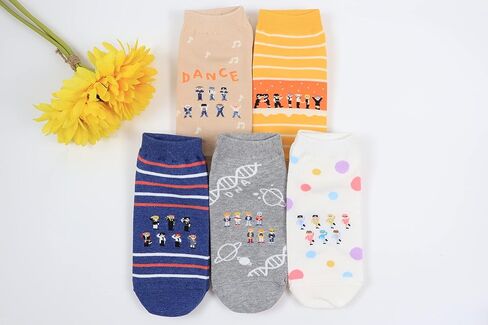 اوكي اوكي جوارب هدية للنساء - شخصية كرتونية فنية على شكل قطة وكلب | هدايا الكريسماس للنساء in Kuwait