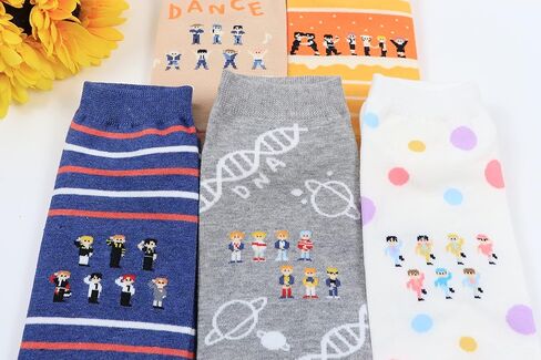 اوكي اوكي جوارب هدية للنساء - شخصية كرتونية فنية على شكل قطة وكلب | هدايا الكريسماس للنساء in Kuwait