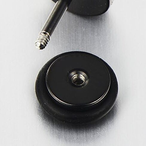 زوج من الأقراط المرصعة للرجال والنساء من الفولاذ المقاوم للصدأ، ظهر لولبي، فريد من نوعه in Kuwait