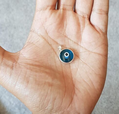 Mystic Jewels by Dalia – Glass Evil Eye Pendant for Good Luck – 925 Sterling Silver – Diameter of Pendant 0,6 inches in Saudi Arabia