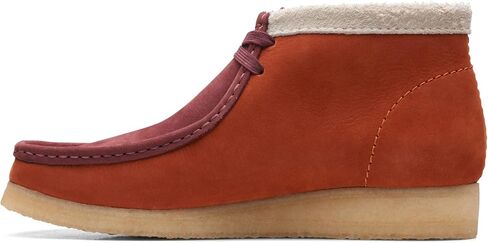 حذاء Wallabee الرجالي من Clarks (مزيج برتقالي داكن) in Saudi Arabia