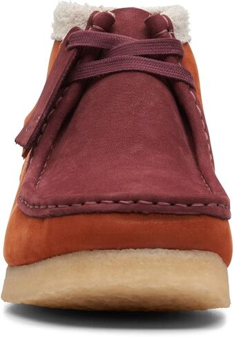حذاء Wallabee الرجالي من Clarks (مزيج برتقالي داكن) in Saudi Arabia