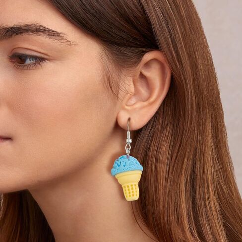 ريوسو 30 زوج من الاقراط المتدلية اللطيفة والمرحة الغريبة غير التقليدية للنساء، اقراط كاواي مبتكرة فريدة من نوعها بتصميم فطر وبطة ومصاصة وفراولة وكرز ودب جامي وزهور متدلية in Kuwait