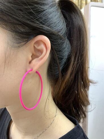 60 ملم أقراط كبيرة كبيرة للنساء والفتيات آذان حساسة نيون الحد الأدنى الرجعية جولة هوجي الأطواق 2 بوصة ملونة 80s 90s استرخى مطوق لذيذ خفيف الوزن عيد ميلاد مهرجان Y2K هدايا مجوهرات الحفلات in Kuwait
