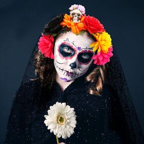 Wjiang Halloween Headband with Black Lace Veil, Skull Mesh Lace Headband Day of The Dead Rose Flower Hair Band for Girls Ladies Women Halloween Costume Accessory Ghost Bride Party Headdress Cosplay in Kuwait