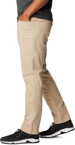 Columbia Men's Pacific Ridge 5 Pocket Pant in Saudi Arabia