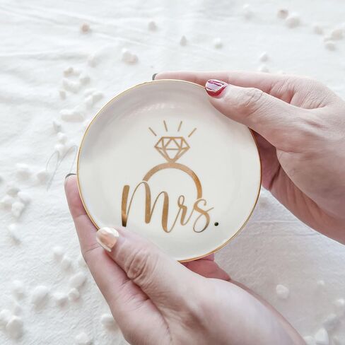 XuoAz Mrs Ceramic Jewelry Trinket Dish Tray, Decorative Trinket Tray Holder for Ring Necklace Earring Key Gift for Women her Engagement Wedding Motherdays - Day Girls Gift in Saudi Arabia