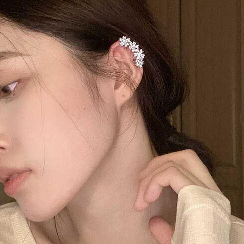 Elegant Floral Cluster Ear Cuffs Classic Rhinestone Flower Crawler Fake Earrings Sparkle Crystal Climbers Cuff Earrings Cartilage Ear Wrap Non Piercing Earrings for Wedding Bridal in Saudi Arabia