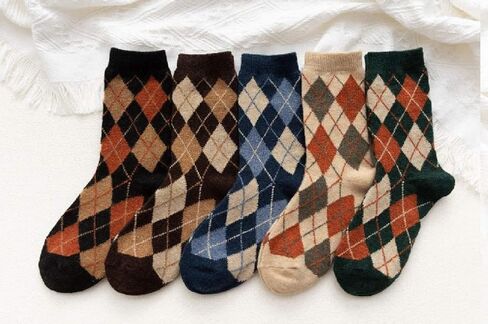 Benefeet Sox المرأة جوارب من الصوف. الجوارب الحرارية خمر الشتاء الدافئة سميكة جوارب متماسكة التنزه مريح المقصورة الجوارب هدايا عيد الميلاد in Saudi Arabia