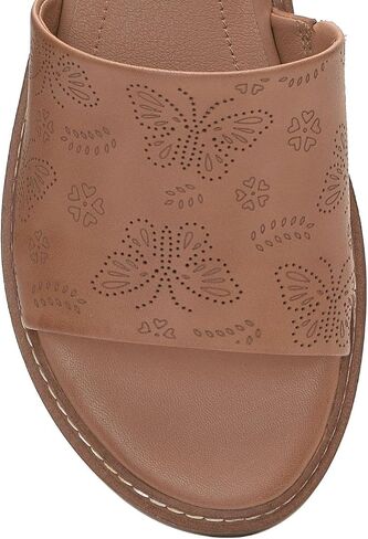 Lucky Brand Women's Keshy Flat Sandal in Kuwait