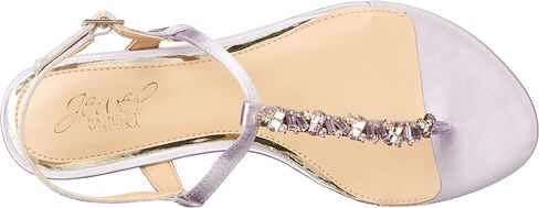 Jewel Badgley Mischka Dafina Metallic Thong Sandal in Saudi Arabia