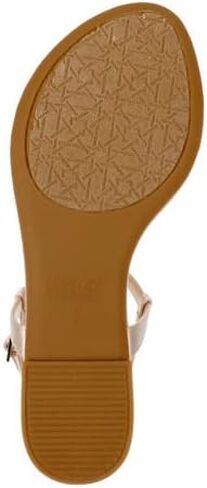 Jewel Badgley Mischka Dafina Metallic Thong Sandal in Saudi Arabia