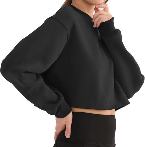 Amazhiyu Women' s Pullover Cropped Sweatshirt Crew Neck Long Sleeve Fleece Crop Tops in Kuwait