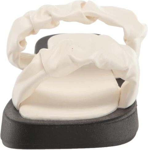 MUK LUKS Women's Club South Beach Sandals in Kuwait
