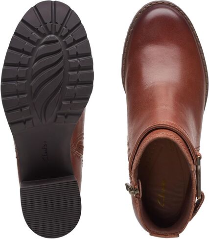 حذاء نسائي من Clarks بحزام Leda in Kuwait