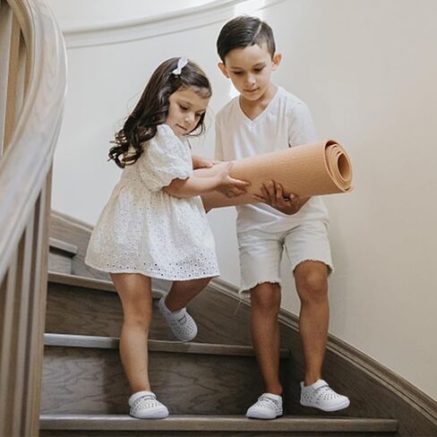 أحذية رياضية للأطفال من BARERUN أحذية مائية حافية القدم للأطفال قابلة للتنفس أحذية مائية سهلة الارتداء سريعة الجفاف للسباحة على الشاطئ وحمام السباحة وركوب الأمواج خفيفة الوزن للفتيات والأولاد أحذية رياضية للمشي في الأماكن المغلقة والخارجية in Kuwait