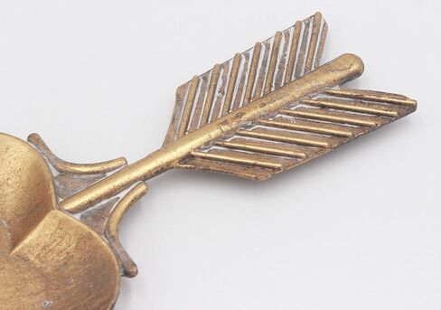 فنلي مي صينية مجوهرات ذهبية عتيقة بتصميم سهم الحب العتيق، حامل خاتم الزواج 8 × 3.3 انش in Kuwait