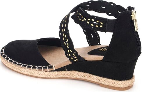 Kenneth Cole Reaction Women's Clo X Band WDG Laser Cut Sandal Loafer in Saudi Arabia