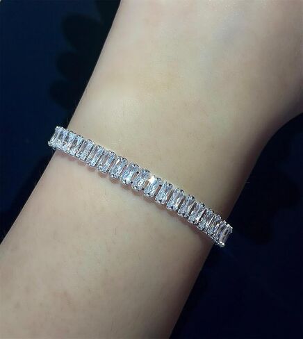 Dainty Gold Bracelets for Women Cute Tiny Sideways Cross Bracelets Delicate Heart-Shaped Bracelet Cute Handmade Wedding Jewelry Gift in Saudi Arabia