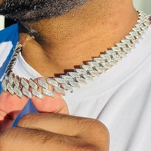 LEELAWATI ARTS Spiked shape 925 VVS Moissanite Diamond iced out 12mm 16mm Wide Necklace cuban link chain in Saudi Arabia