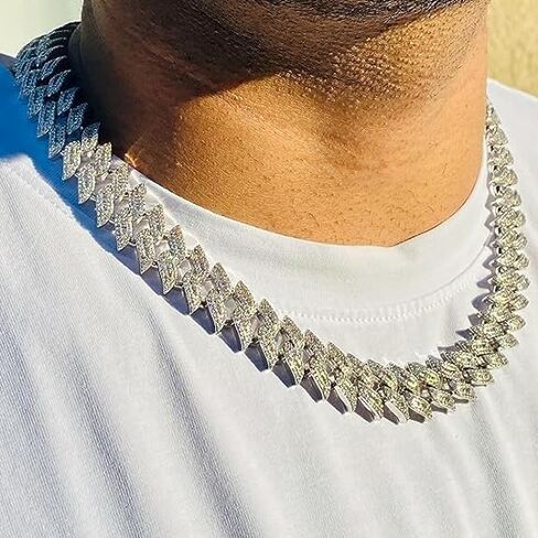 LEELAWATI ARTS Spiked shape 925 VVS Moissanite Diamond iced out 12mm 16mm Wide Necklace cuban link chain in Saudi Arabia