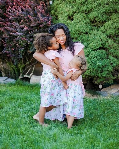 IFFEI Matching Family Dresses Cotton Ruffle Decor Mommy and Me Matching Dress in Saudi Arabia