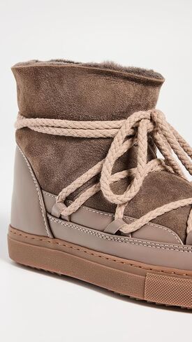 أحذية رياضية كلاسيكية للسيدات من Inuikii in Kuwait