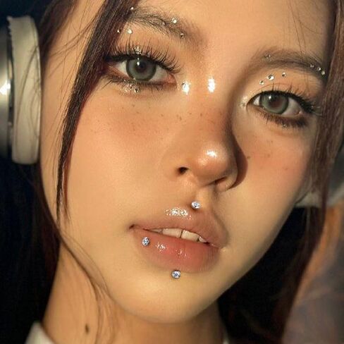 OUFER Nose Rings Studs, Titanium Nose Rings 20G, Nose Studs Threadless 6mm/8mm, Clear CZ Flat Back Nostril Piercing Jewelry for Women and Men in Saudi Arabia