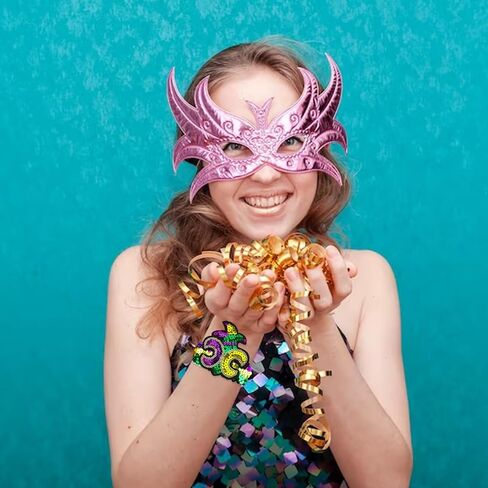 ABTOLS 4pcs Mardi Gras Bracelets for Women Girls, Glitter Fleur De Lis Mask Heart Sequin Charm Bracelets in Saudi Arabia