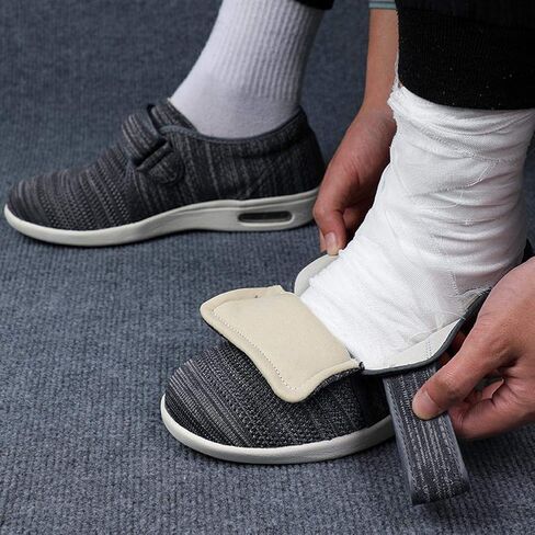 أحذية W&Le-Slippers الرجالية للمشي بعرض واسع مع إغلاق قابل للتعديل، أحذية رياضية شبكية مسامية بوسادة هوائية لكبار السن المصابين بالوذمة السكري والأقدام المتورمة في الهواء الطلق in Saudi Arabia
