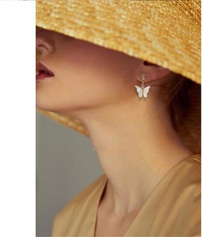 D.Rosse سباركلي سحر شيك فراشة استرخى أقراط داينتي أكريليك ملون الحيوان قطرة هوب أقراط للنساء مجوهرات للبنات هدية in Kuwait